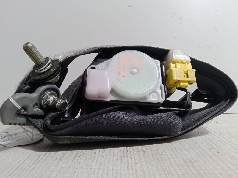 Recambio de cinturon con pretensor delantero derecho para honda cr-v ii (rd_) 2.2 ctdi (rd9) referencia OEM IAM   