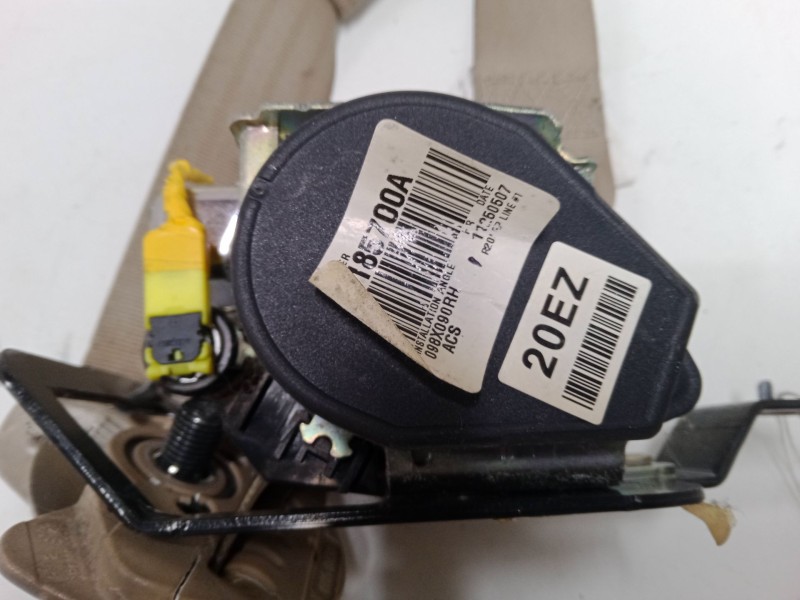 Recambio de cinturon seguridad delantero derecho para kia sportage ii (je_, km_) 2.0 crdi referencia OEM IAM   