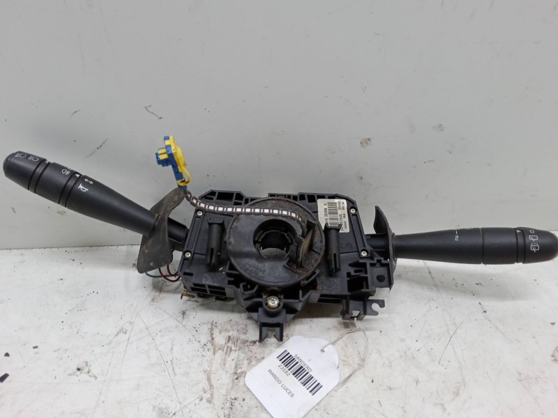 Recambio de mando luces para dacia sandero 1.2 16v referencia OEM IAM 8200792584 576661506000068 