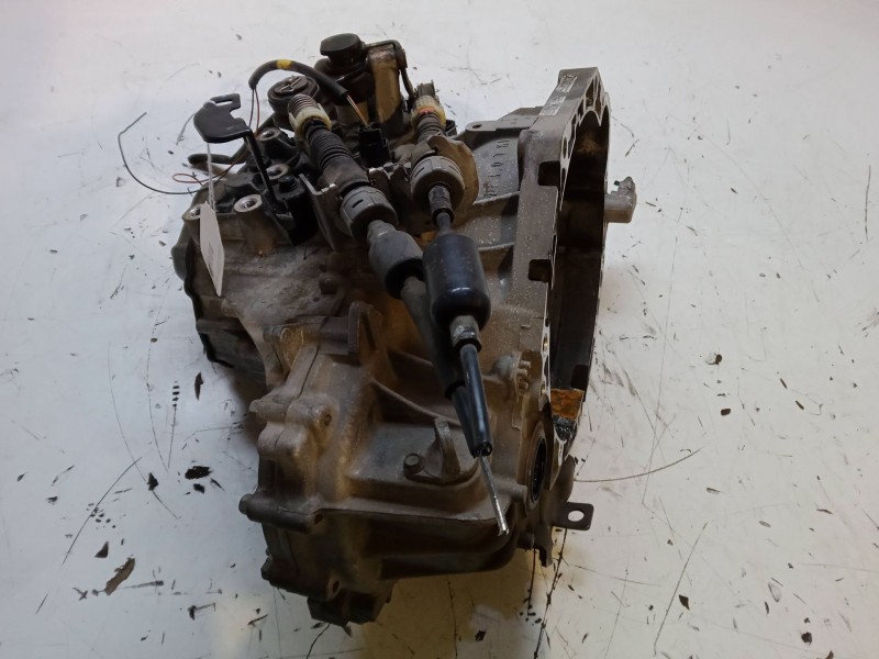 Recambio de caja de cambios manual 5 velocidades para kia stonic (yb) 1.0 t-gdi referencia OEM IAM U94L  TJW5F