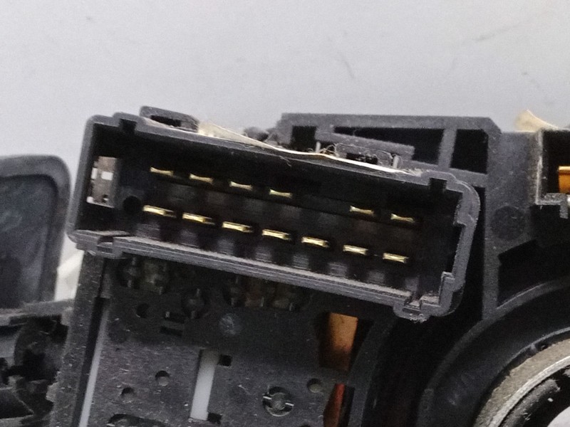 Recambio de mando luces para dacia sandero 1.2 16v referencia OEM IAM 8200792584 576661506000068 