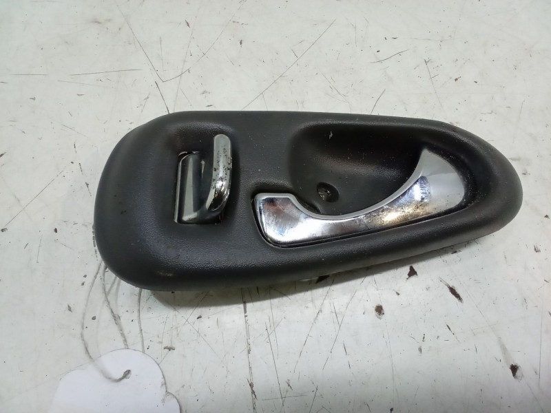 Recambio de maneta interior puerta trasera izquierda para mitsubishi l200 (k7_t, k6_t, k5_t) 2.5 td 4wd (k74t) referencia OEM IA