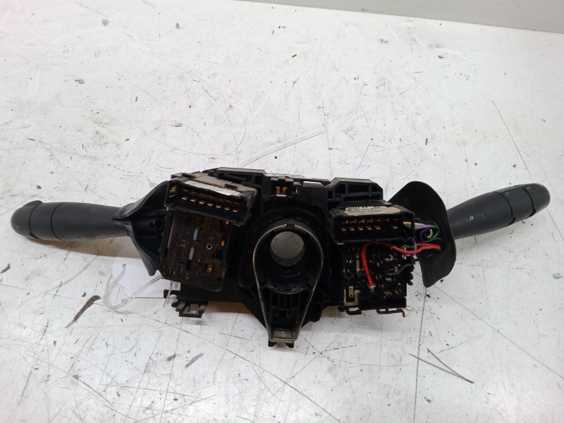 Recambio de mando luces para dacia sandero 1.6 (bs0d, bs0b, bs0f, bs0h) referencia OEM IAM   