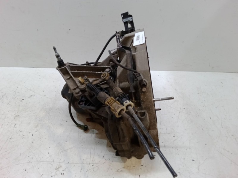 Recambio de caja de cambios manual 5 velocidades para renault clio iii (br0/1, cr0/1) 1.5 dci (br17, cr17) referencia OEM IAM JR
