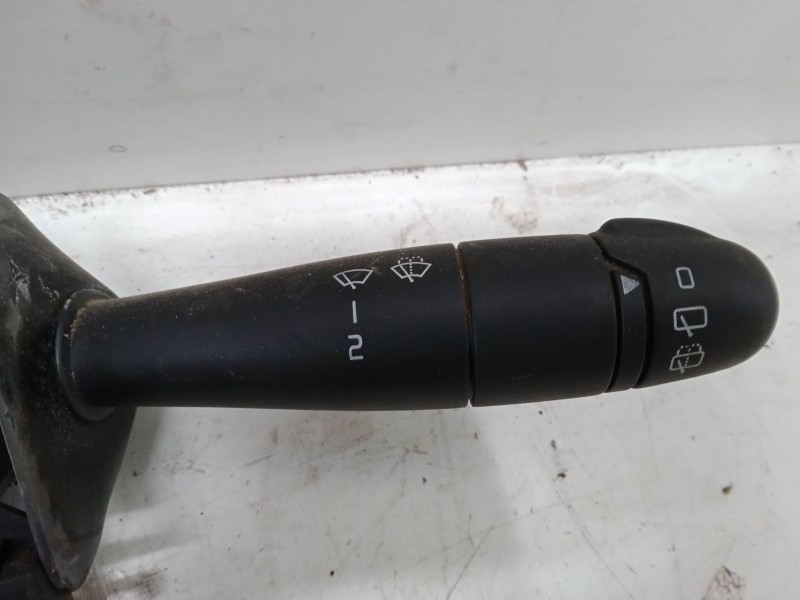 Recambio de mando luces para dacia sandero 1.2 16v referencia OEM IAM 8200792584 576661506000068 