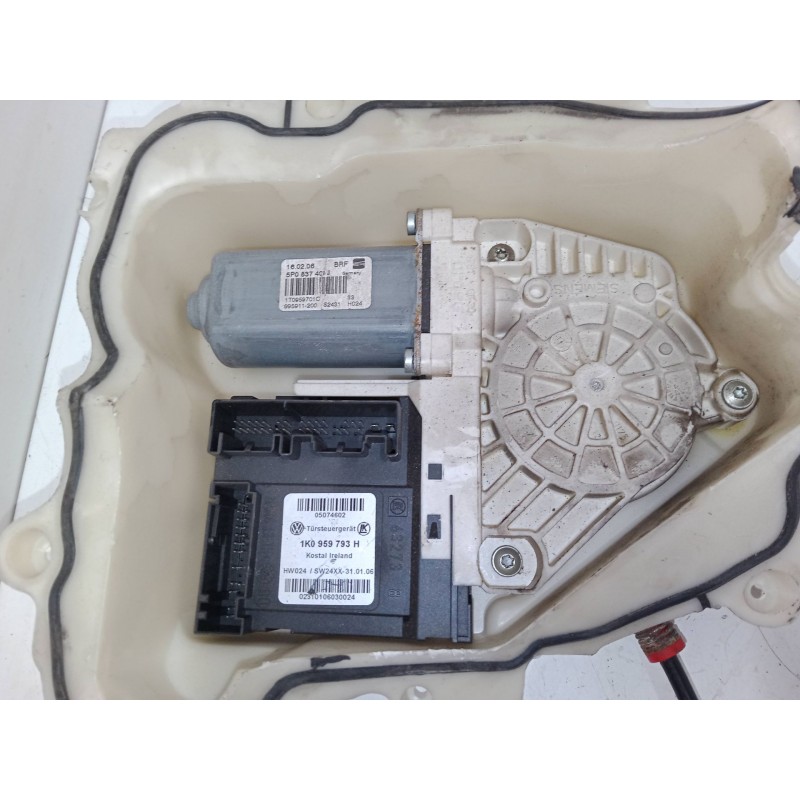 Recambio de elevalunas electrico delantero derecho para seat altea (5p1) 2.0 tdi 16v referencia OEM IAM 1K0959793H  1P0837401j