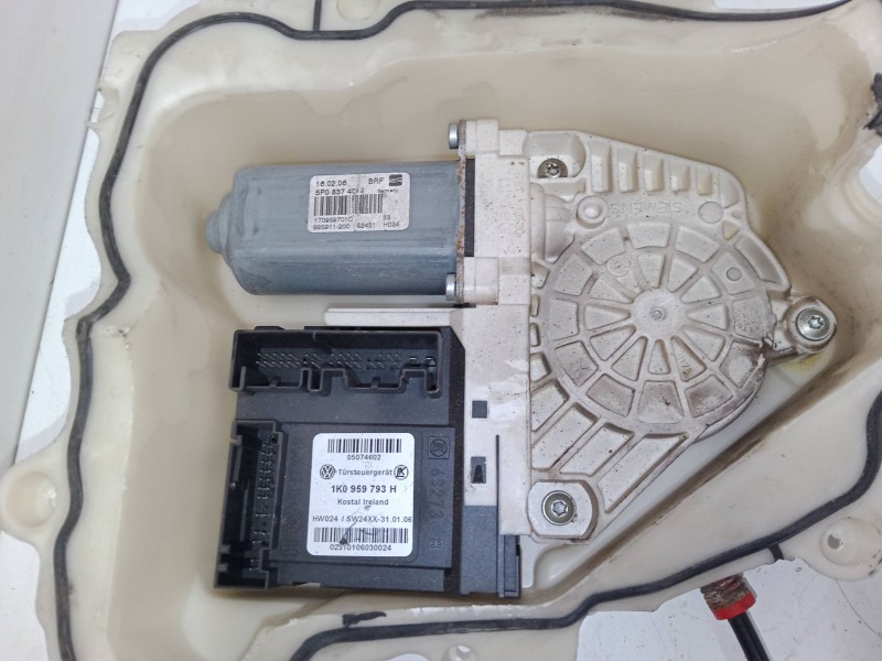 Recambio de elevalunas electrico delantero derecho para seat altea (5p1) 2.0 tdi 16v referencia OEM IAM 1K0959793H  1P0837401j