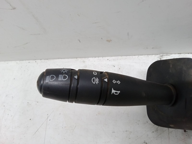 Recambio de mando luces para dacia sandero 1.2 16v referencia OEM IAM 8200792584 576661506000068 