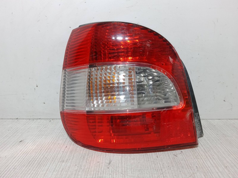 Recambio de piloto trasero izquierdo para renault megane scénic (ja0/1_) 1.9 dti (ja0n) referencia OEM IAM 23410102  