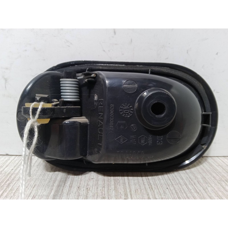 Recambio de maneta interior puerta delantera derecha para dacia sandero 1.2 16v referencia OEM IAM 8200733847  
