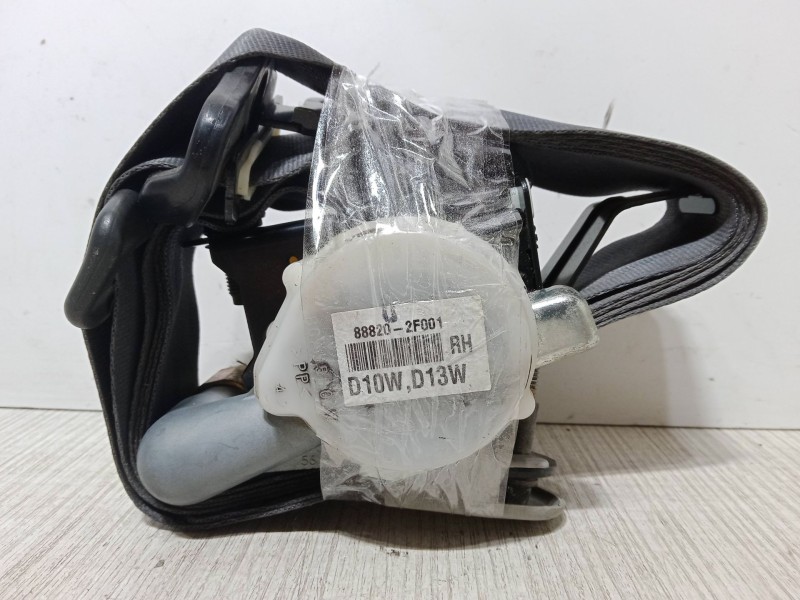 Recambio de cinturon seguridad delantero derecho para kia cerato i hatchback (ld) 1.6 referencia OEM IAM 88820-2F001  