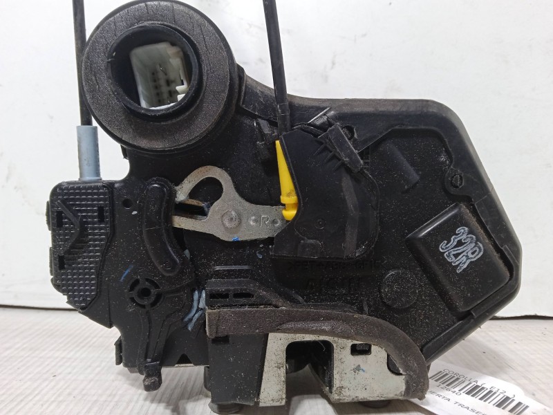 Recambio de cerradura puerta trasera derecha para toyota corolla (_e12_) 1.4 d (nde120_) referencia OEM IAM   