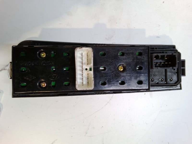 Recambio de mando elevalunas delantero izquierdo para hyundai matrix (fc) 1.5 crdi referencia OEM IAM   