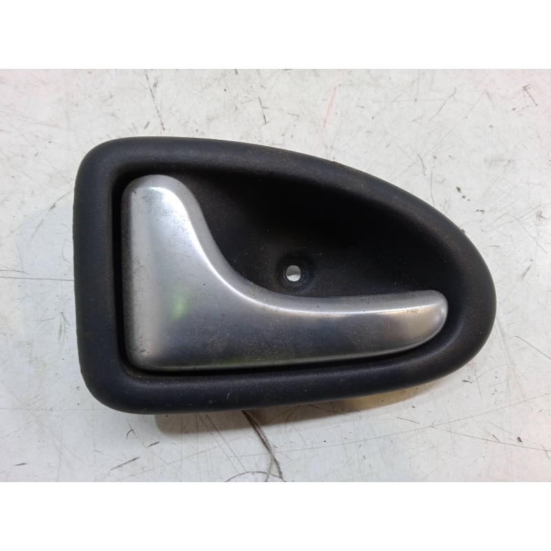 Recambio de maneta interior puerta delantera izquierda para renault clio ii (bb_, cb_) 1.4 16v (b/cb0p, bb13) referencia OEM IAM