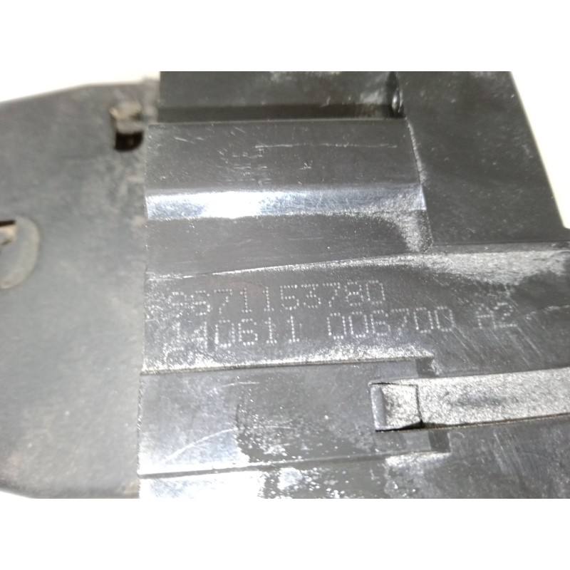 Recambio de cerradura maletero / porton para citroën c3 picasso (sh_) 1.4 vti 95 referencia OEM IAM    Recambio de cerradura maletero / porton para citroën c3 picasso (sh_) 1.4 vti 95 referencia OEM IAM