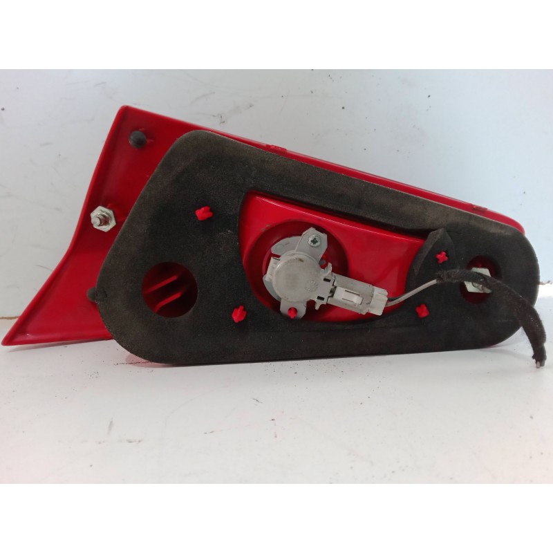 Recambio de piloto trasero porton izquierdo para alfa romeo 147 (937_) 1.6 16v t.spark eco (937.axa1a, 937.bxa1a) referencia OEM