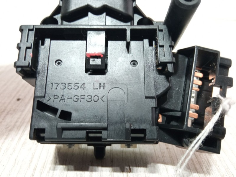 Recambio de mando limpiaparabrisas para toyota corolla verso (zer_, zze12_, r1_) 1.8 (znr11_) referencia OEM IAM 173654LH  