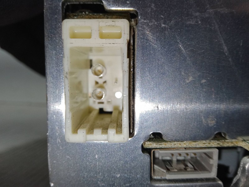 Recambio de radio pantalla para peugeot 108 1.2 referencia OEM IAM 86140-0H010  