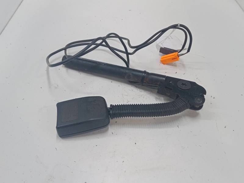 ANCLAJE CINTURON DELANTERO IZQUIERDO 