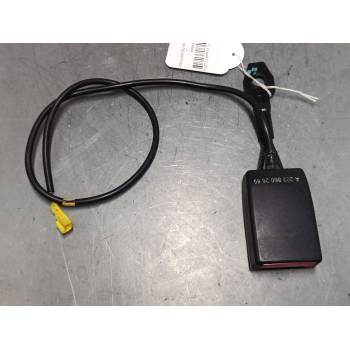ANCLAJE CINTURON DELANTERO IZQUIERDO A2038602669 