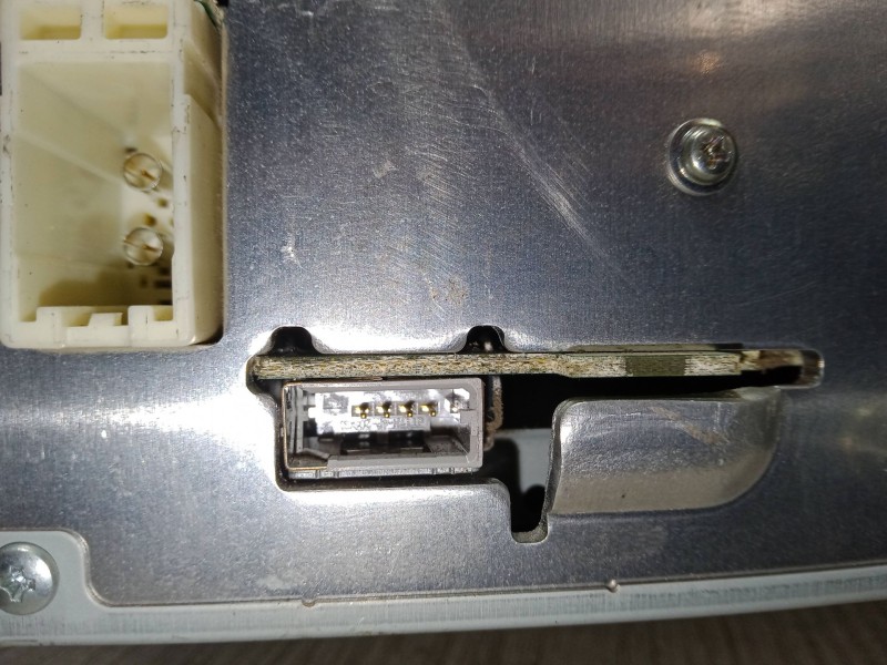 Recambio de radio pantalla para peugeot 108 1.2 referencia OEM IAM 86140-0H010  