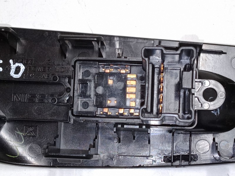 Recambio de mando elevalunas trasero derecho para nissan leaf (ze0) electric referencia OEM IAM   
