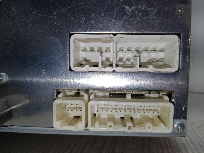 Recambio de radio pantalla para peugeot 108 1.2 referencia OEM IAM 86140-0H010  