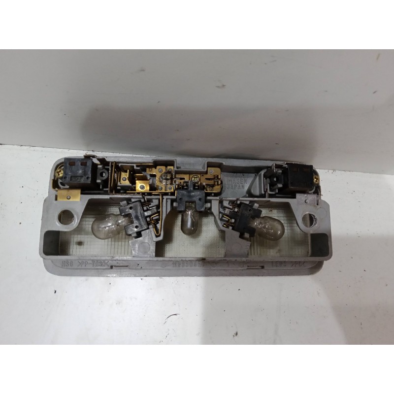 Recambio de luz interior delantera para mitsubishi montero iii canvas top (v6_w, v7_w) 3.2 di-d (v68w, v78w) referencia OEM IAM 