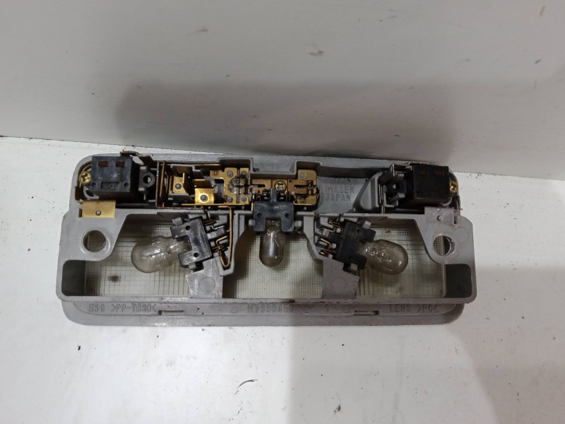 Recambio de luz interior delantera para mitsubishi montero iii canvas top (v6_w, v7_w) 3.2 di-d (v68w, v78w) referencia OEM IAM 