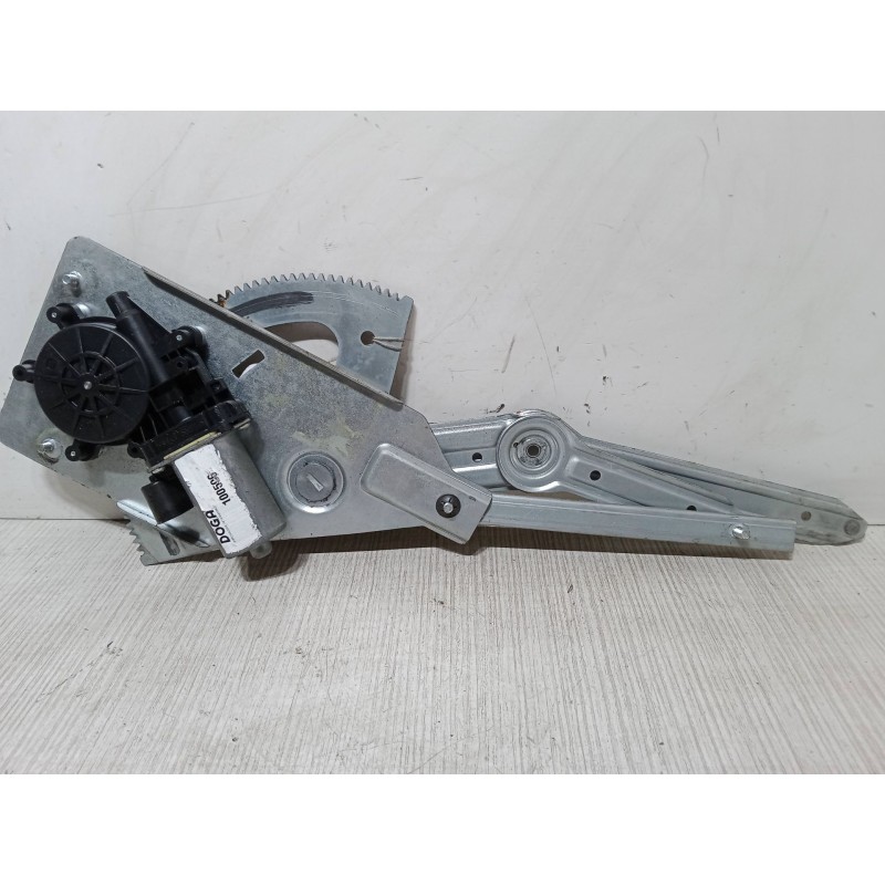 Recambio de elevalunas electrico delantero derecho para renault twingo i (c06_) 1.2 (c066, c068) referencia OEM IAM 100596  