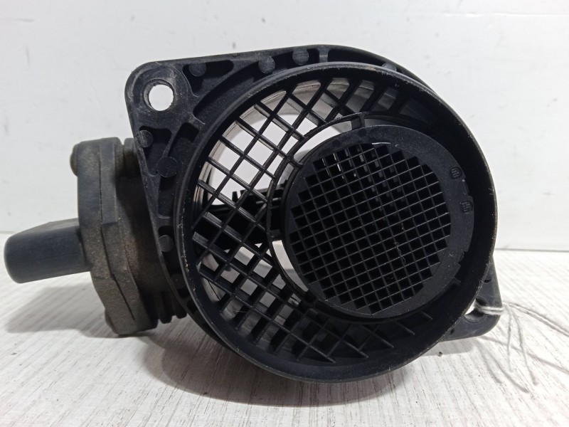 Recambio de caudalimetro para audi a3 (8p1) 1.9 tdi referencia OEM IAM 0281002531.038906461B  