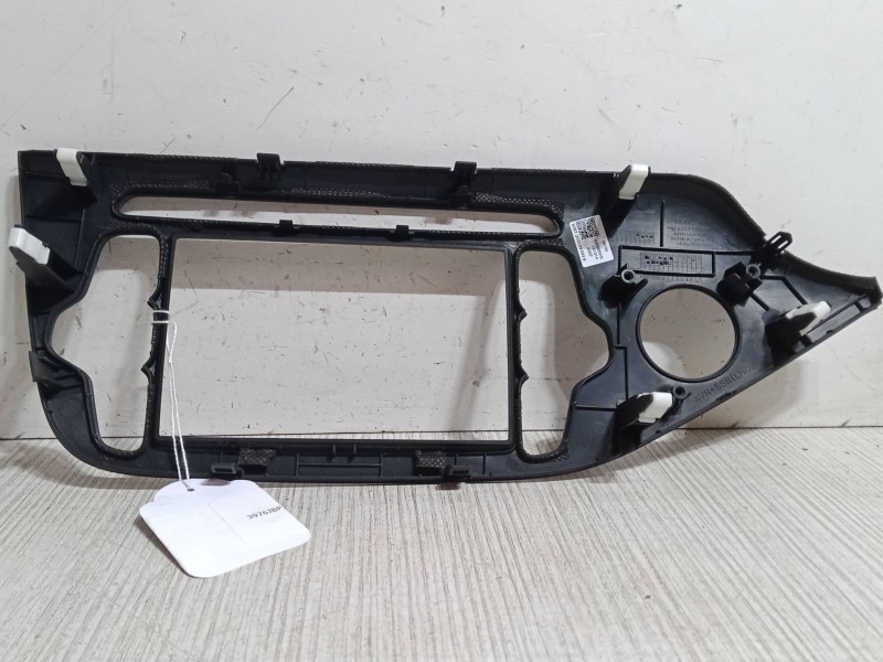 Recambio de marco radio para kia cee´d (jd) 1.6 gt referencia OEM IAM   