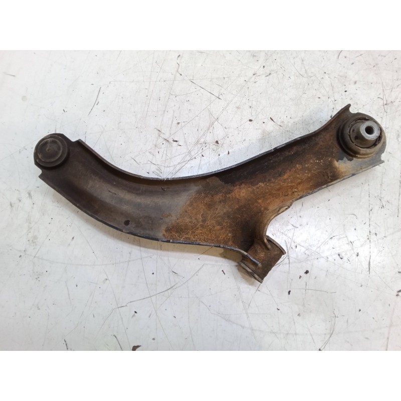 Recambio de brazo suspension inferior delantero izquierdo para renault clio iii (br0/1, cr0/1) 1.5 dci (br17, cr17) referencia O