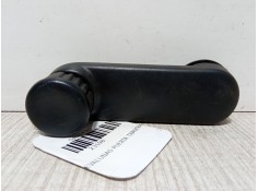 Recambio de maneta elevalunas puerta trasera derecha para dacia sandero 1.2 16v referencia OEM IAM   