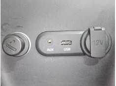 Recambio de consola central inferior para kia cee´d (jd) 1.6 gt referencia OEM IAM    2