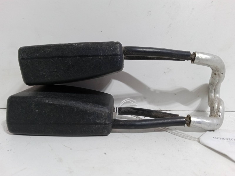 Recambio de anclaje cinturon trasero izquierdo para skoda fabia i (6y2) 1.4 16v referencia OEM IAM   