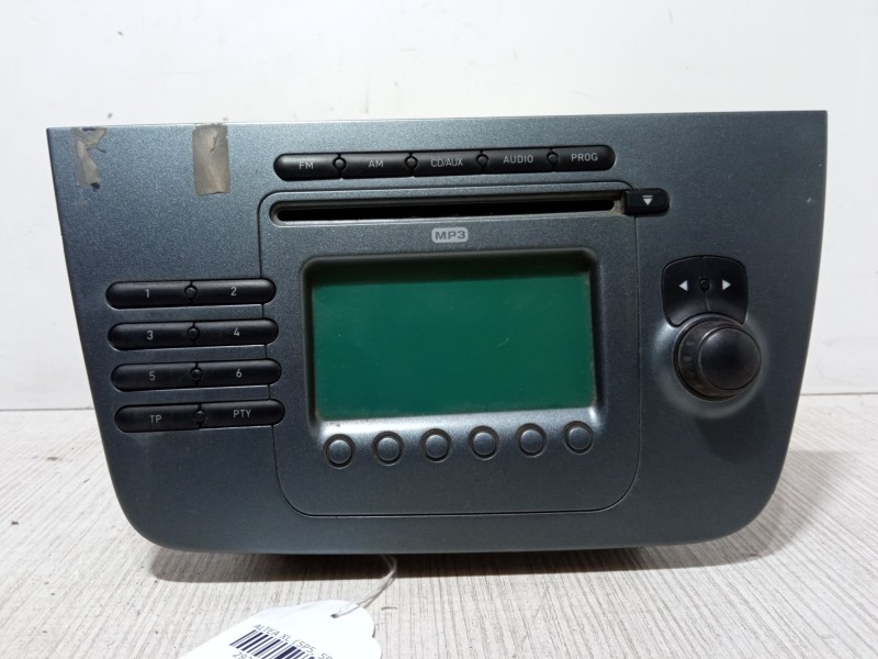 Recambio de radio cd para seat altea xl (5p5, 5p8) 1.9 tdi referencia OEM IAM W05P1035186BN87  