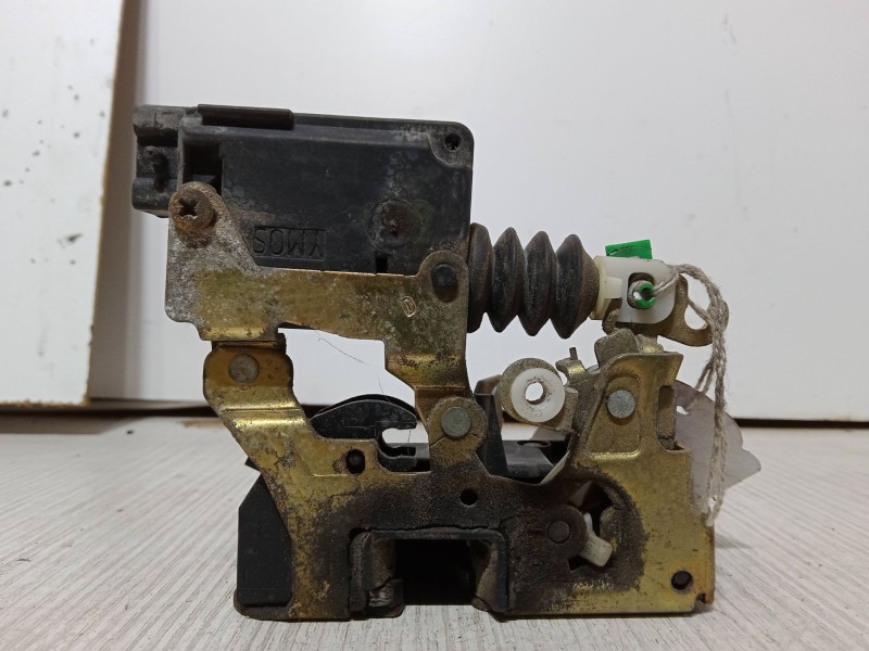 Recambio de cerradura puerta delantera derecha para renault twingo i (c06_) 1.2 (c066, c068) referencia OEM IAM   