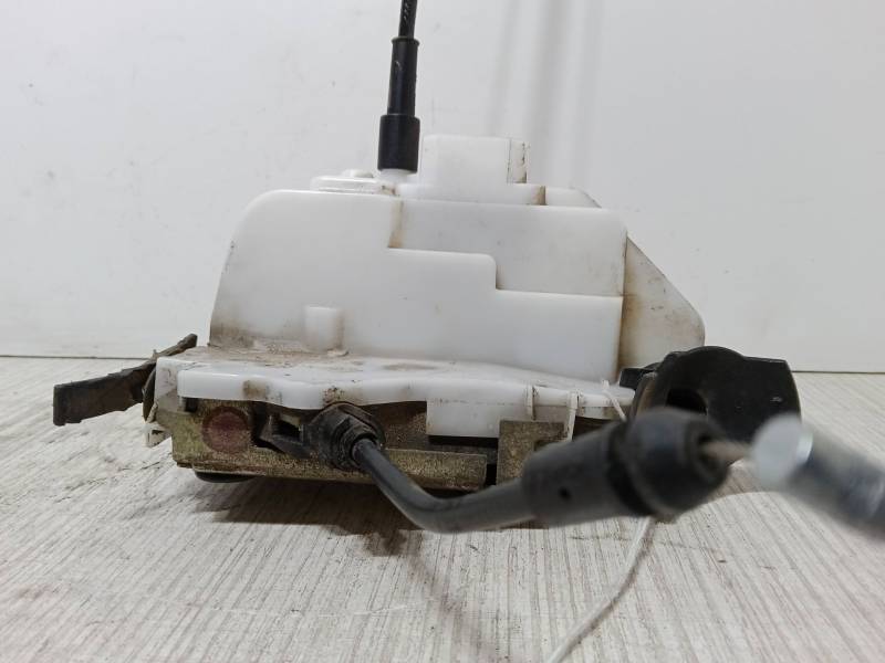 CERRADURA PUERTA DELANTERA IZQUIERDA 