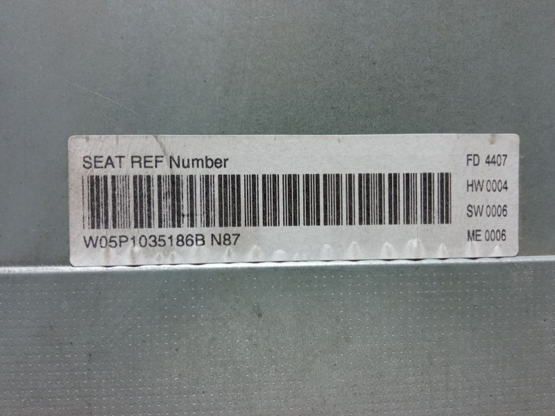 Recambio de radio cd para seat altea xl (5p5, 5p8) 1.9 tdi referencia OEM IAM W05P1035186BN87  