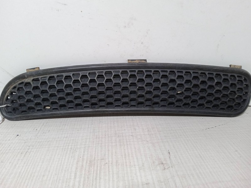 Recambio de moldura exterior izquierda para mini mini (r50, r53) one d referencia OEM IAM   