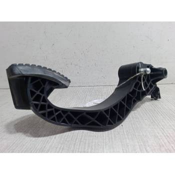 PEDAL EMBRAGUE 