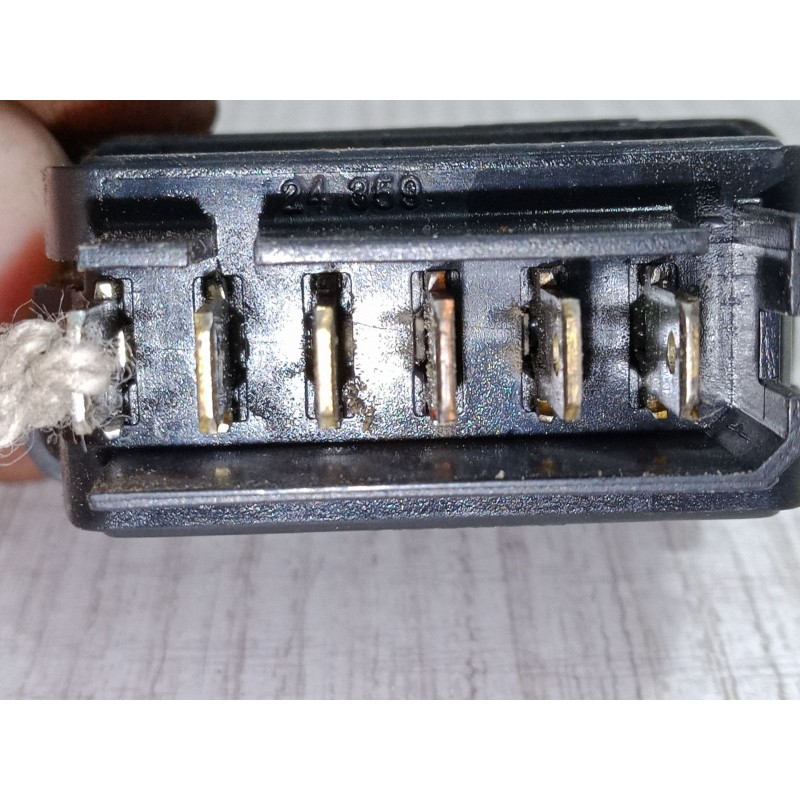 Recambio de mando elevalunas delantero derecho para renault scénic i monospace (ja0/1_, fa0_) 1.9 dci (ja05, ja1f) referencia OE