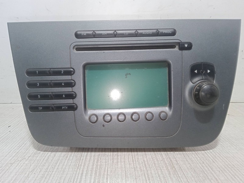 Recambio de radio cd para seat toledo iii (5p2) 1.9 tdi referencia OEM IAM   