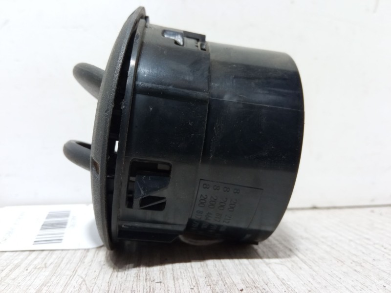 Recambio de aireador derecho para dacia sandero 1.2 16v referencia OEM IAM   