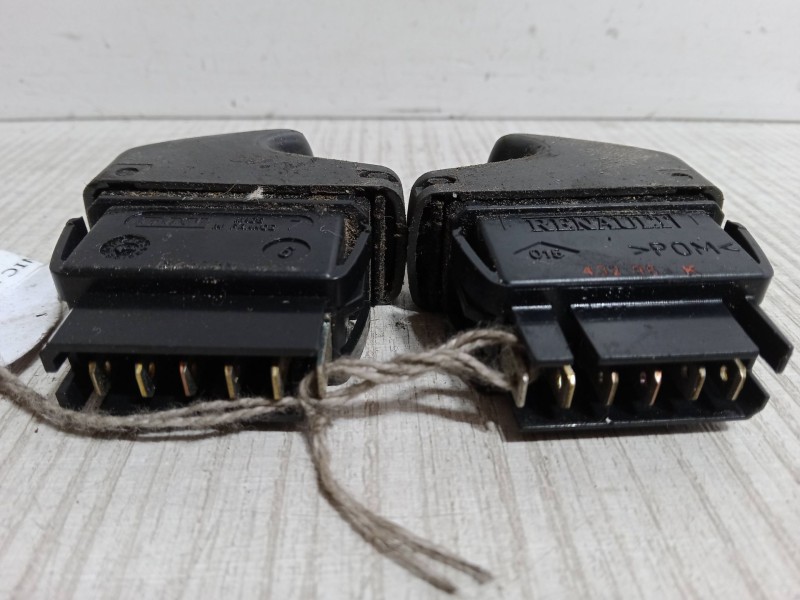 Recambio de mando elevalunas delantero izquierdo para renault scénic i monospace (ja0/1_, fa0_) 1.9 dci (ja05, ja1f) referencia  Recambio de mando elevalunas delantero izquierdo para renault scénic i monospace (ja0/1_, fa0_) 1.9 dci (ja05, ja1f) referencia