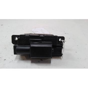 CERRADURA MALETERO / PORTON 