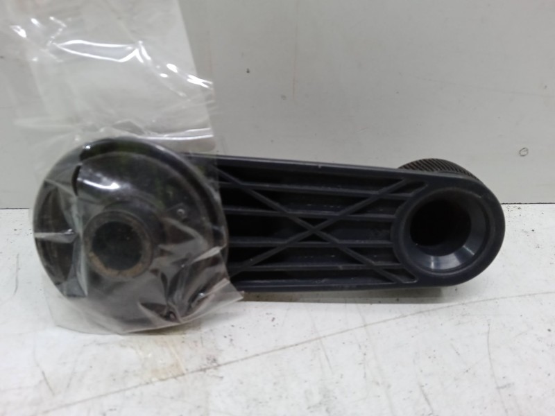 Recambio de maneta elevalunas puerta trasera izquierda para smart forfour (454) 1.3 (454.031) referencia OEM IAM   