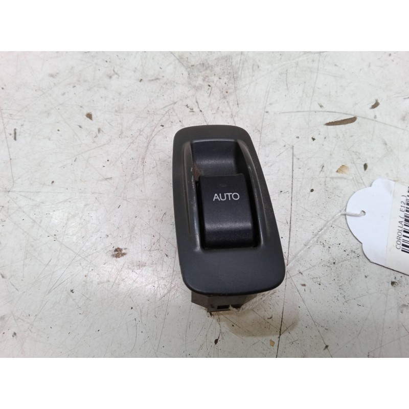 Recambio de mando elevalunas trasero derecho para toyota corolla (_e12_) 2.0 d-4d (cde120_) referencia OEM IAM   