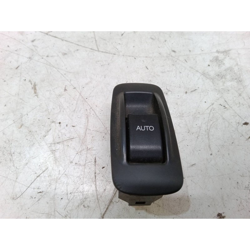Recambio de mando elevalunas trasero izquierdo para toyota corolla (_e12_) 2.0 d-4d (cde120_) referencia OEM IAM   